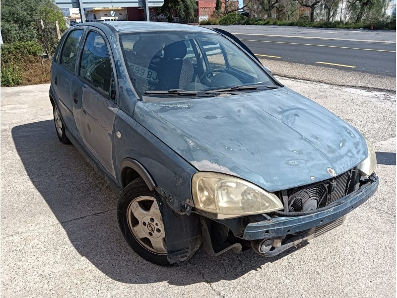 opel corsa c (x01) del año 2001