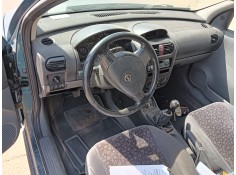 opel corsa c (x01) del año 2001 2