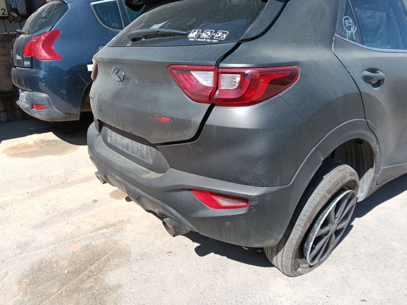 Recambio de paragolpes trasero para kia stonic (yb) 1.2 cvvt referencia OEM IAM 86610H8410  
