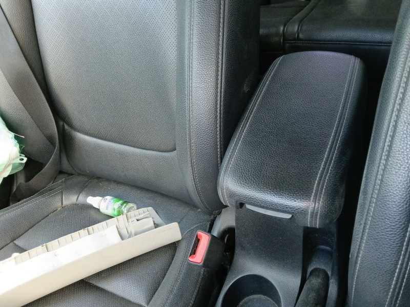 Recambio de apoyabrazos central para kia stonic (yb) 1.2 cvvt referencia OEM IAM   