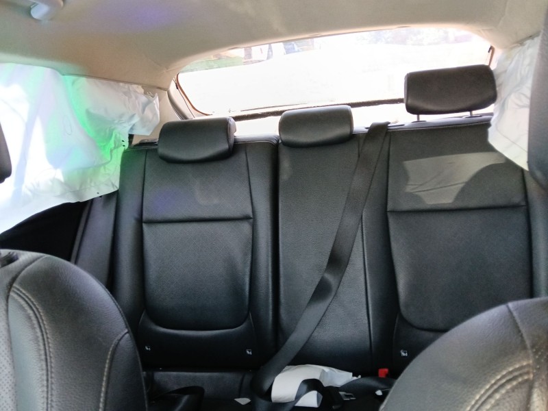 Recambio de asientos traseros para kia stonic (yb) 1.2 cvvt referencia OEM IAM   