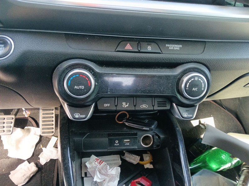 Recambio de mando calefaccion / aire acondicionado para kia stonic (yb) 1.2 cvvt referencia OEM IAM   
