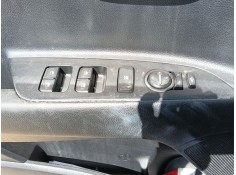 Recambio de mando elevalunas delantero izquierdo para kia stonic (yb) 1.2 cvvt referencia OEM IAM 93571H8100  