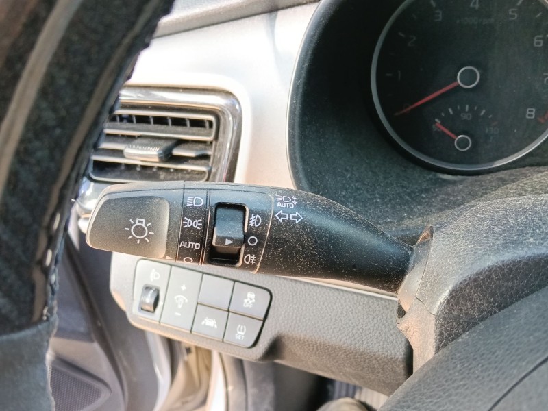 Recambio de mando luces para kia stonic (yb) 1.2 cvvt referencia OEM IAM   