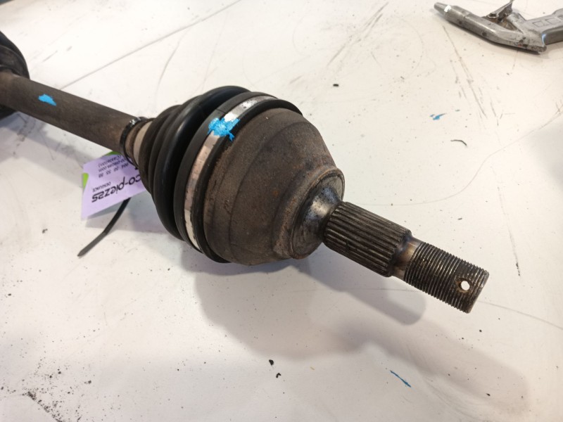 Recambio de transmision delantera izquierda para citroën jumpy ii furgoneta 2.0 hdi 120 referencia OEM IAM 3272NP / 3272NQ  