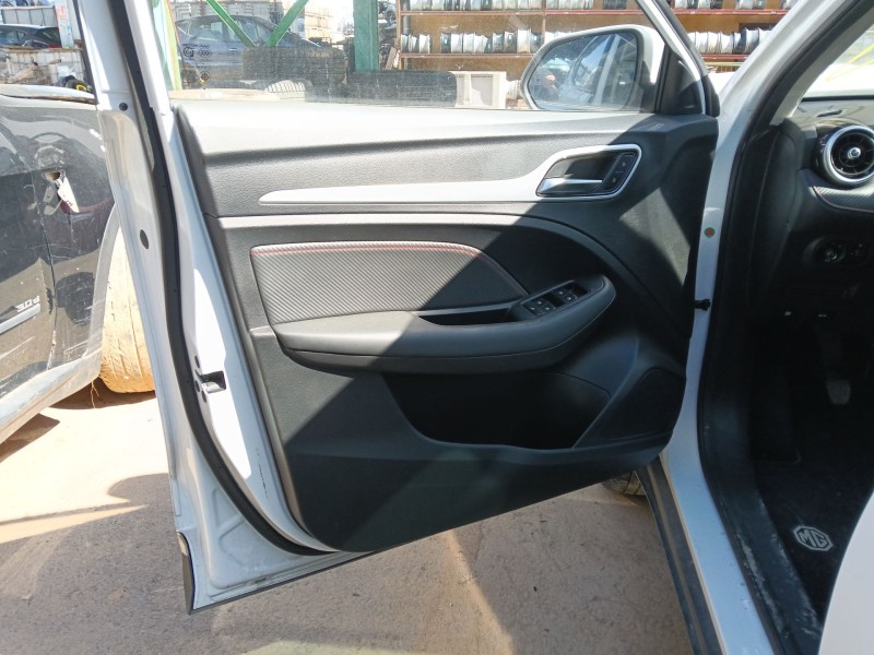 Recambio de guarnecido puerta delantera izquierda para mg zs suv (azs1) 1.0 t-gdi referencia OEM IAM   
