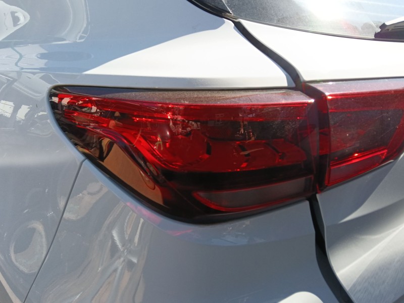 Recambio de piloto trasero izquierdo para mg zs suv (azs1) 1.0 t-gdi referencia OEM IAM 10293791  