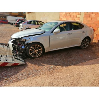 LEXUS IS II (_E2_)