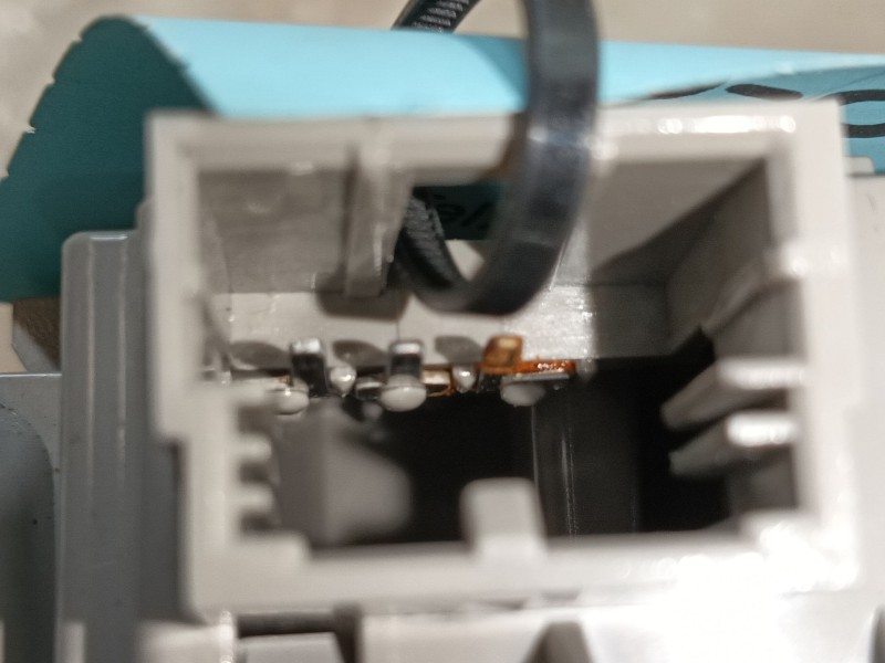 Recambio de luz interior trasera central para skoda kamiq (nw4) 1.0 tsi referencia OEM IAM 654947290QAV  