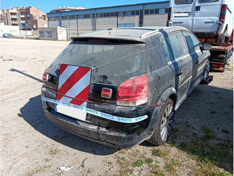 opel signum hatchback (z03) del año 2006