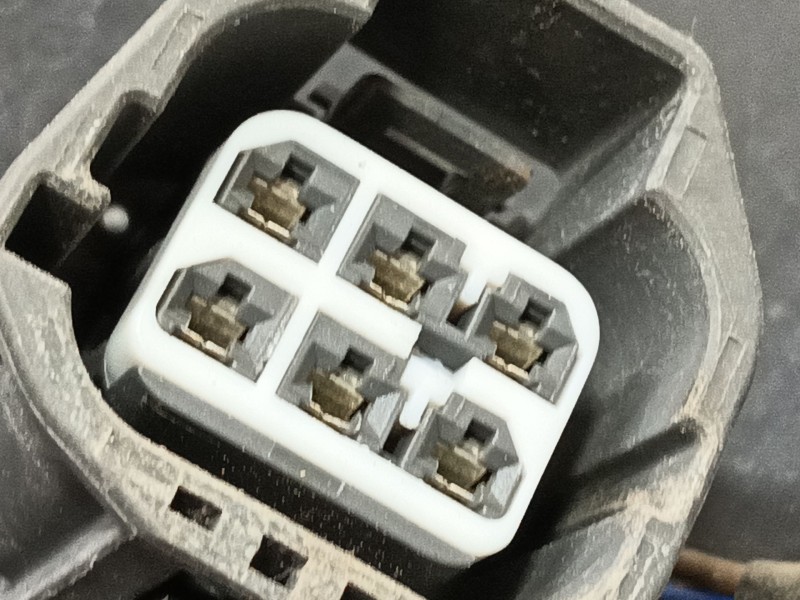 Recambio de piloto trasero izquierdo para land rover range rover sport i (l320) 3.0 d 4x4 referencia OEM IAM LR030227 G3X037815W