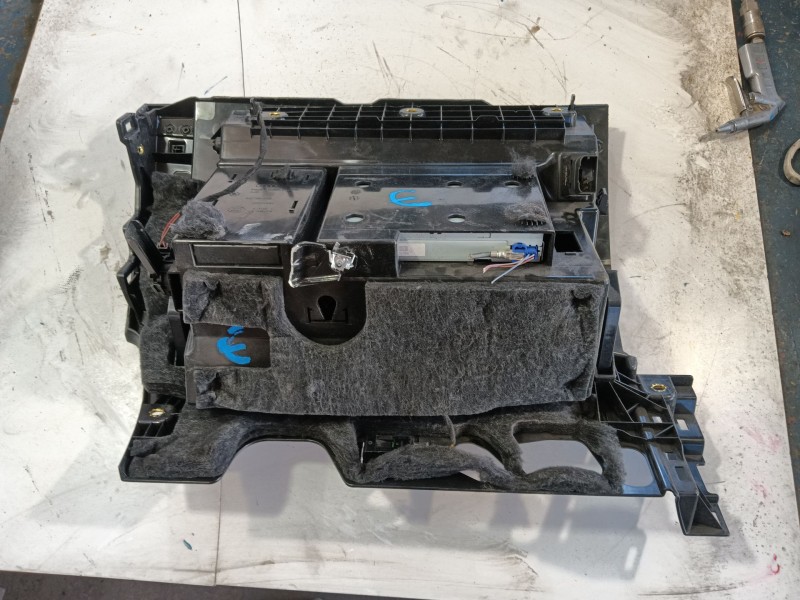 Recambio de guantera para audi q8 (4mn, 4mt) 50 tdi mild hybrid quattro referencia OEM IAM   