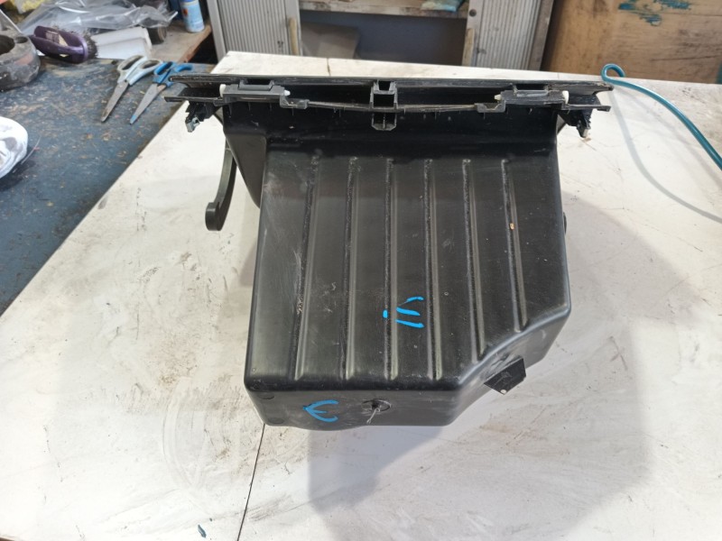 Recambio de guantera para renault master iii caja/chasis (ev, hv, uv) 2.3 dci 130 rwd (hv01, hv10, hv11, hv12, uv01, uv10,... re