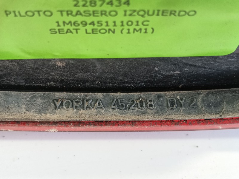 Recambio de piloto trasero izquierdo para seat leon (1m1) 1.6 16 v referencia OEM IAM 1M694511101C  