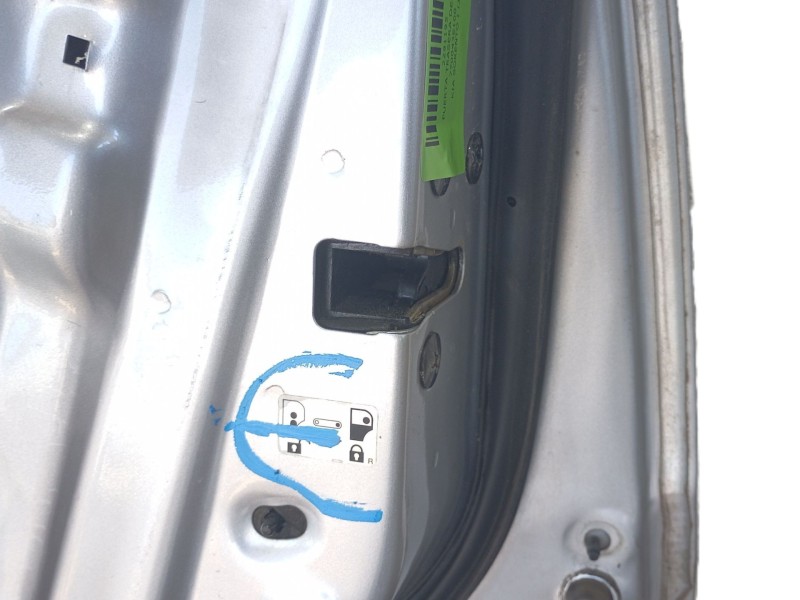 Recambio de puerta trasera derecha para kia sorento i (jc) 2.5 crdi referencia OEM IAM 770043E100  