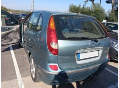 nissan almera tino (v10) del año 2001 2