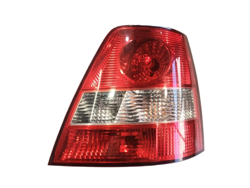 Recambio de piloto trasero derecho para kia sorento i (jc) 2.5 crdi referencia OEM IAM 924023E000  