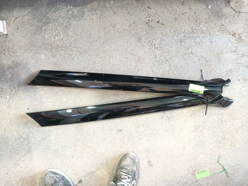 Recambio de molduras delanteras para land rover range rover sport i (l320) 3.0 d 4x4 referencia OEM IAM   