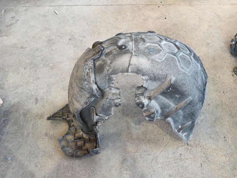 Recambio de paso de rueda trasero izquierdo para audi q8 (4mn, 4mt) 50 tdi mild hybrid quattro referencia OEM IAM 4M8810171G  