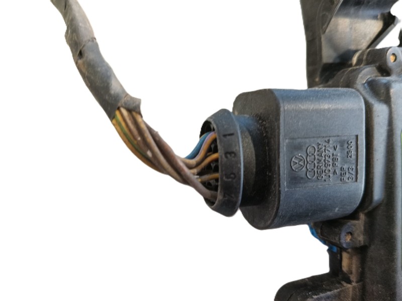 Recambio de cerradura puerta delantera izquierda para seat leon (1m1) 1.6 16 v referencia OEM IAM 6X1837013C  