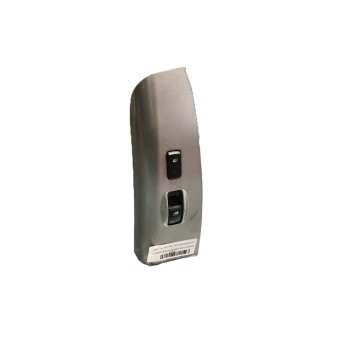 MANDO ELEVALUNAS DELANTERO DERECHO 935751F010SS 