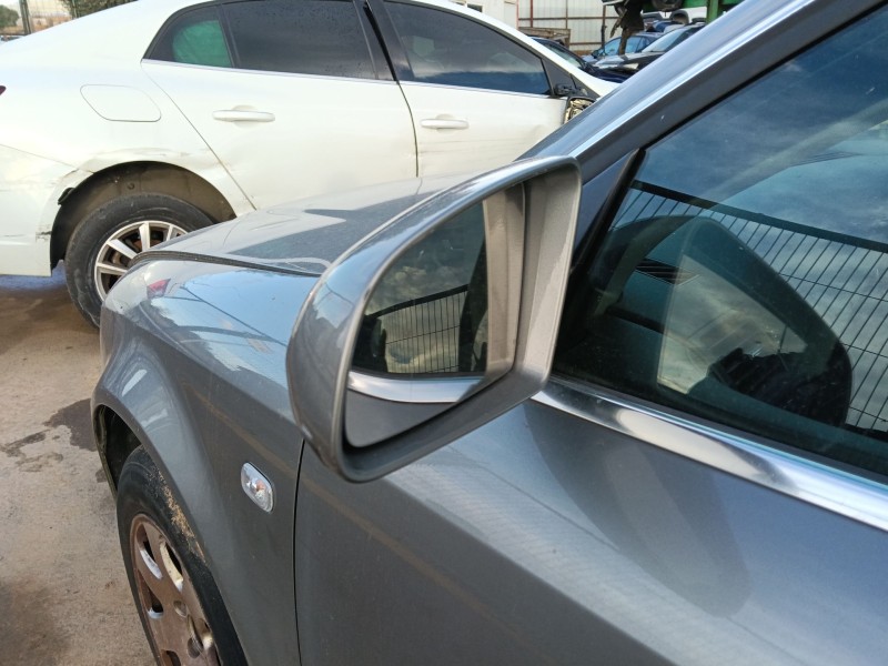 Recambio de espejo retrovisor izquierdo para audi a4 b6 (8e2) 1.9 tdi referencia OEM IAM   