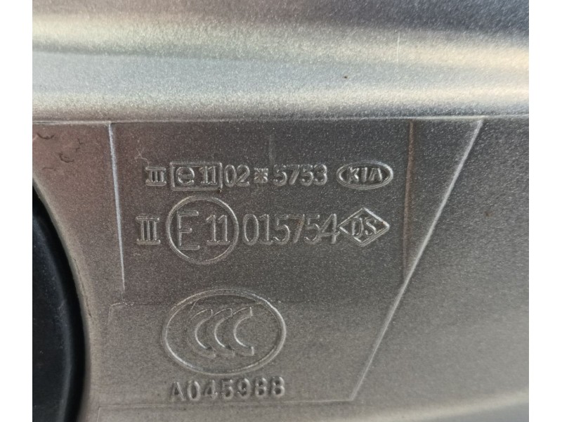 Recambio de espejo retrovisor derecho para kia sorento i (jc) 2.5 crdi referencia OEM IAM 876053E20000 / 876053E210 / 876203E240