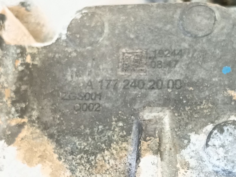 Recambio de soporte motor delantero derecho para mercedes-benz glb (x247) glb 200 d (247.612) referencia OEM IAM A1772402000 A17