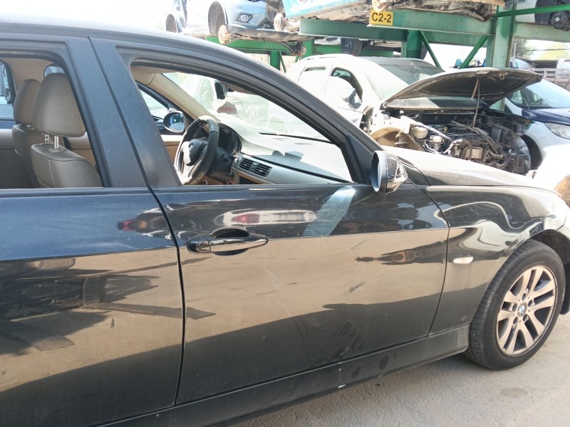 Recambio de puerta delantera derecha para bmw 3 (e90) 320 d referencia OEM IAM 41515A2A386  