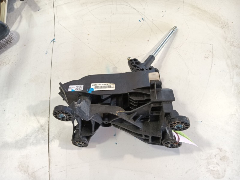Recambio de palanca cambio para ford puma (j2k, cf7) 1.0 ecoboost referencia OEM IAM   