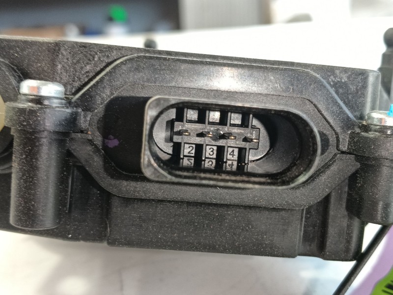 Recambio de cerradura maletero / porton para land rover range rover sport ii (l494) 4.4 sdv8 4x4 referencia OEM IAM LR139929  