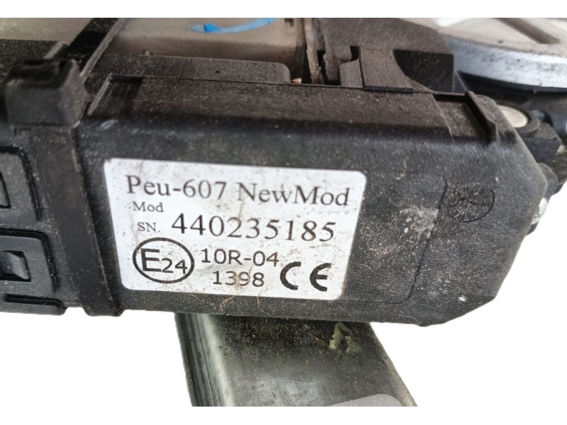 Recambio de elevalunas delantero derecho para peugeot 607 (9d, 9u) 2.2 hdi referencia OEM IAM 9222Q0  