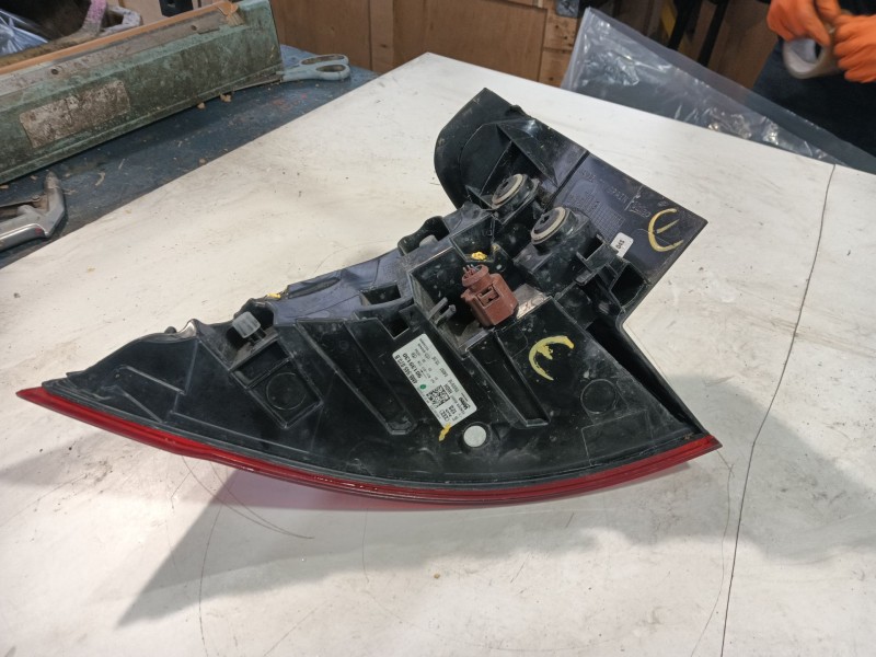 Recambio de piloto trasero derecho para audi q8 (4mn, 4mt) 50 tdi mild hybrid quattro referencia OEM IAM 4M8945070B  