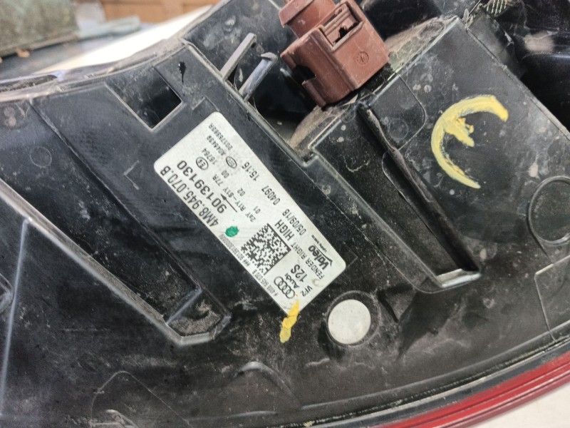 Recambio de piloto trasero derecho para audi q8 (4mn, 4mt) 50 tdi mild hybrid quattro referencia OEM IAM 4M8945070B  