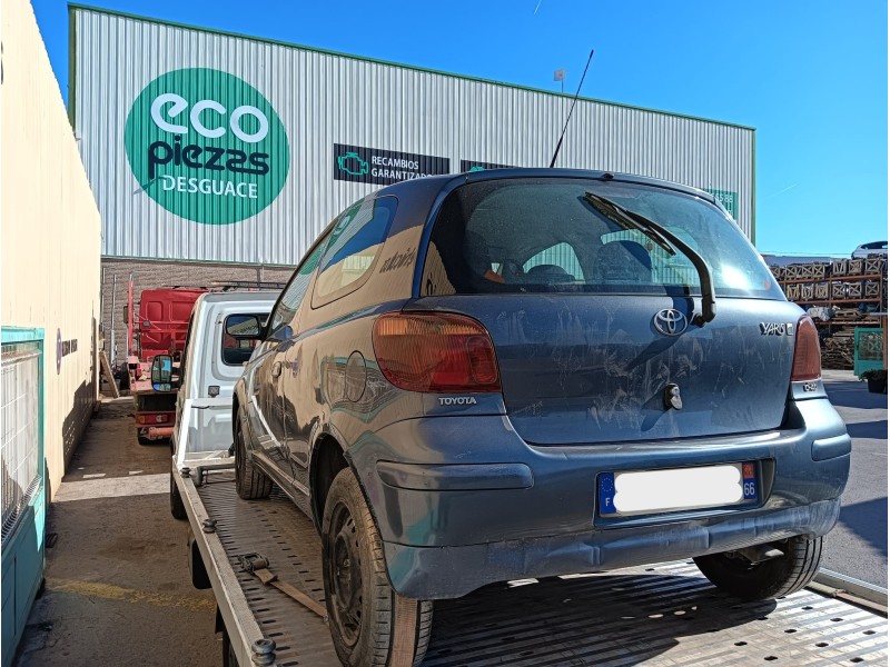 toyota yaris (_p1_) del año 2004