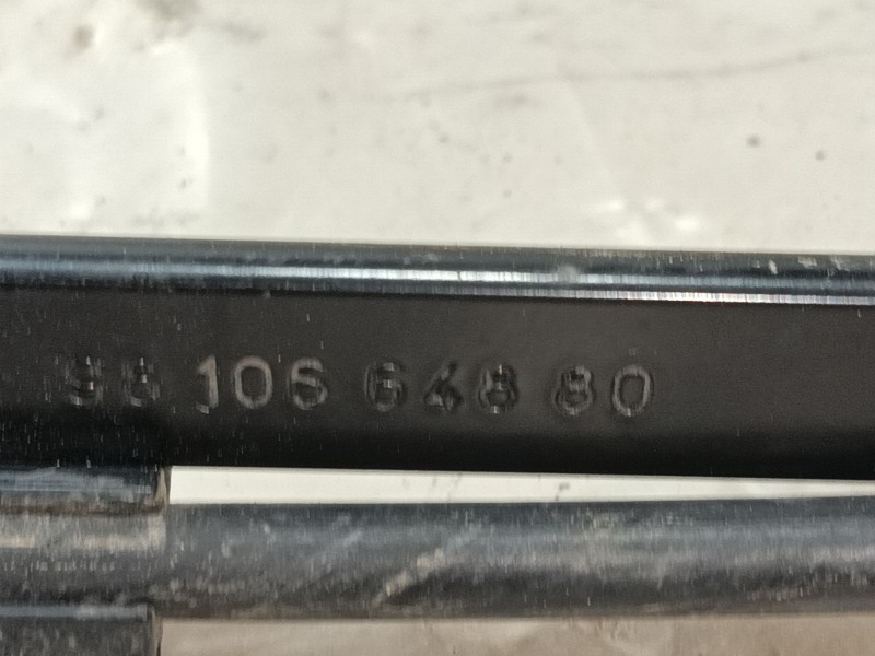 Recambio de brazo limpia delantero izquierdo para peugeot 3008 ii suv (mc_, mr_, mj_, m4_) 1.5 bluehdi 130 referencia OEM IAM   