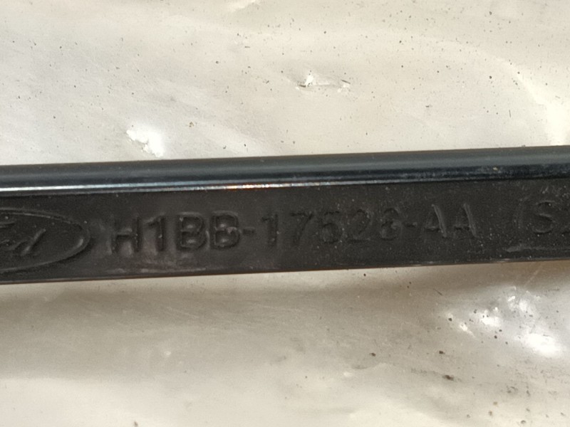 Recambio de brazo limpia delantero izquierdo para ford puma (j2k, cf7) 1.0 ecoboost referencia OEM IAM   