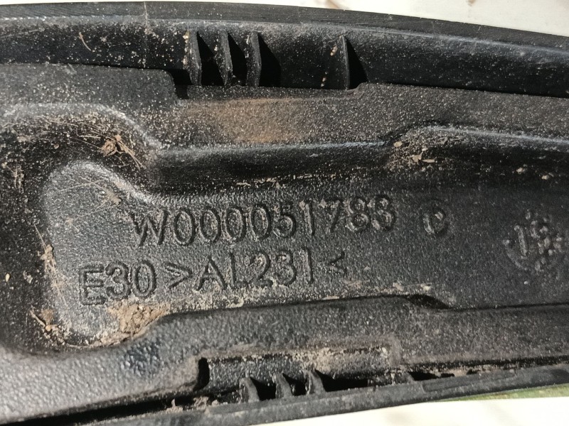 Recambio de brazo limpia delantero izquierdo para mercedes-benz glc (x253) 200 eq boost 4-matic (253.981) referencia OEM IAM   