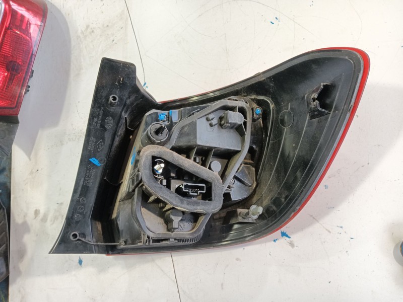 Recambio de piloto trasero izquierdo para dacia sandero (bs_) 1.2 16v referencia OEM IAM 265554085R  