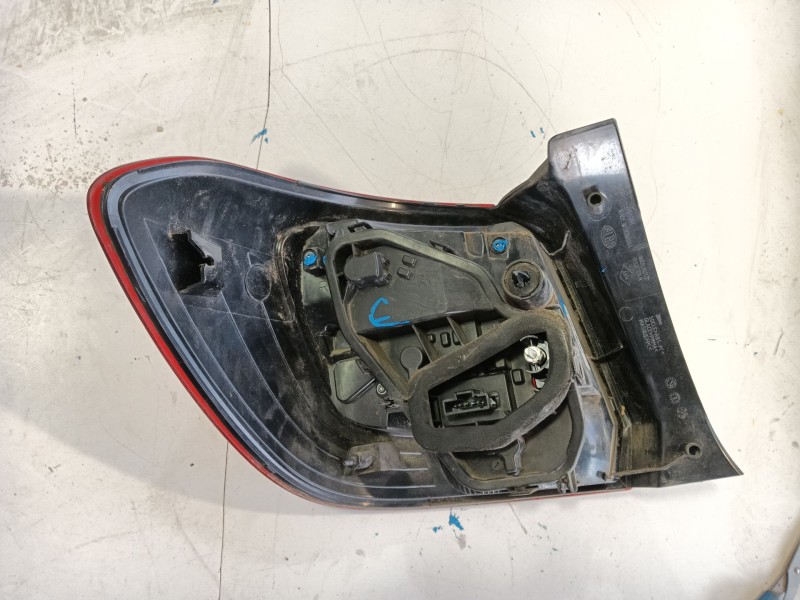 Recambio de piloto trasero derecho para dacia sandero (bs_) 1.2 16v referencia OEM IAM 265506669R  