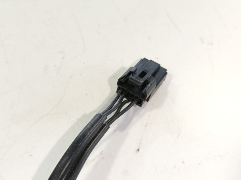 Recambio de enganche cinturon trasero central para ford puma (j2k, cf7) 1.0 ecoboost referencia OEM IAM   