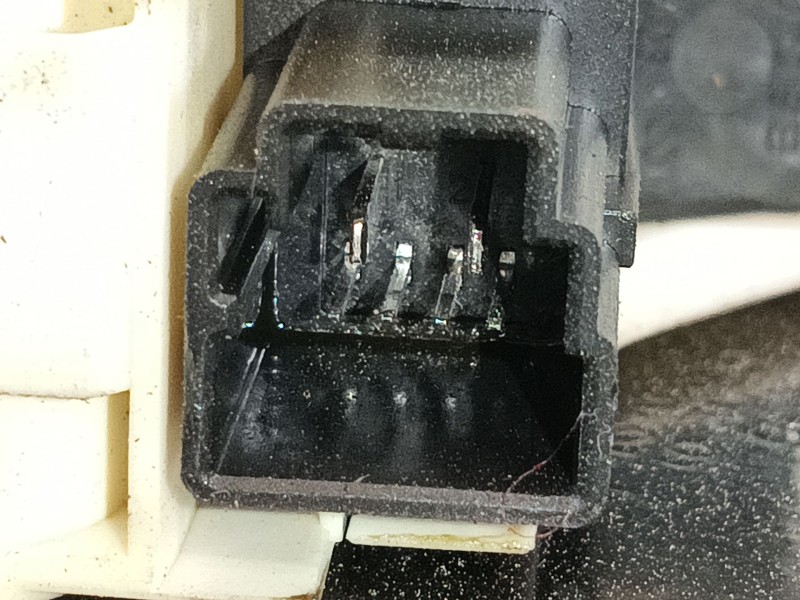 Recambio de elevalunas trasero derecho para land rover range rover sport i (l320) 3.0 d 4x4 referencia OEM IAM LR052109  