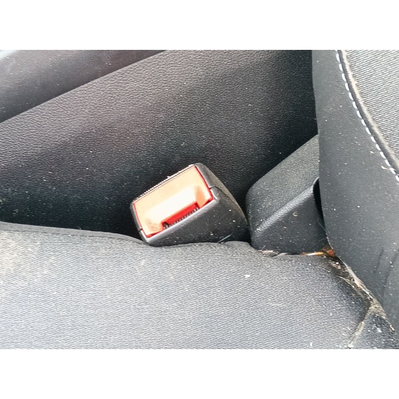 Recambio de enganche cinturon delantero izquierdo para mg mg 5 station wagon ev referencia OEM IAM   