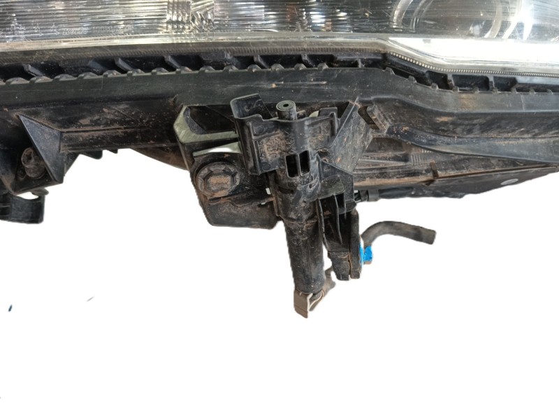 Recambio de faro izquierdo para subaru outback (bs) 2.0 d awd (bsd) referencia OEM IAM 84001AL050  