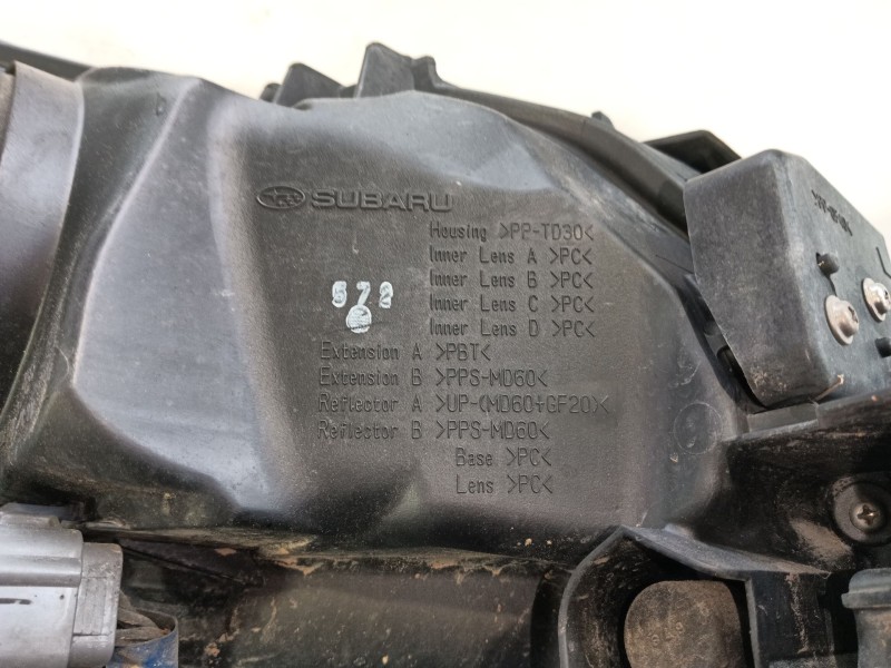 Recambio de faro izquierdo para subaru outback (bs) 2.0 d awd (bsd) referencia OEM IAM 84001AL050  