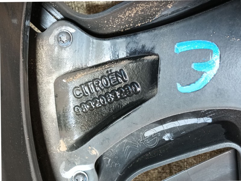 Recambio de llanta para citroën c4 iii (ba_, bb_, bc_) 1.2 puretech 130 (bahnsa, bahnsb) referencia OEM IAM  6.5J18 ET26