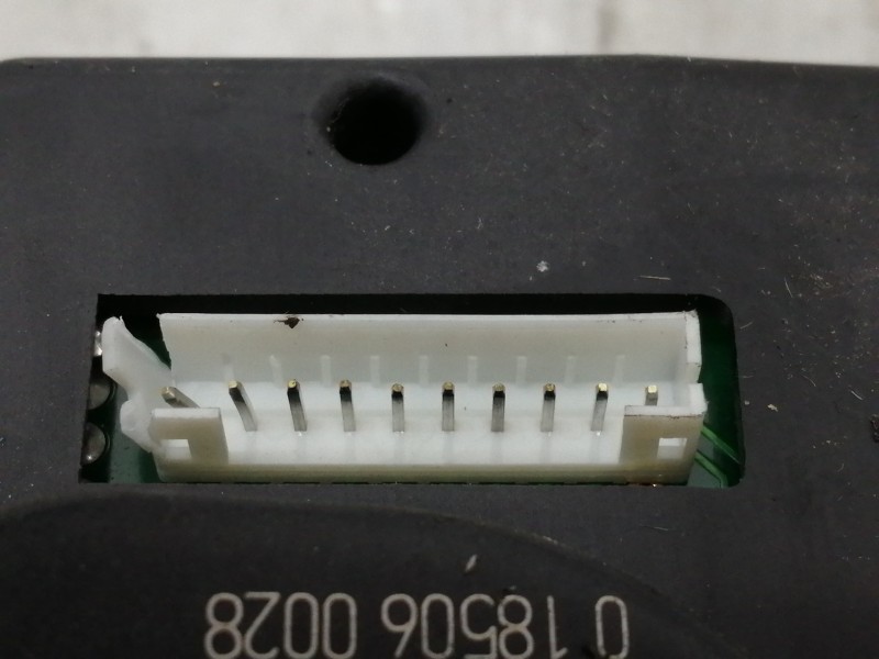 Recambio de mando limpia para renault clio iii confort dynamique referencia OEM IAM 88103003276 0185060028 