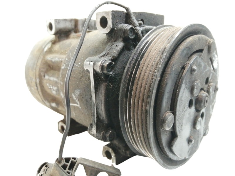 Recambio de compresor aire acondicionado para volvo v40 familiar 1.9 turbodiesel referencia OEM IAM 7700872159  