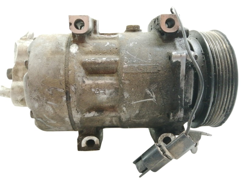 Recambio de compresor aire acondicionado para volvo v40 familiar 1.9 turbodiesel referencia OEM IAM 7700872159  