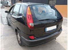 nissan almera tino (v10) del año 2003 2